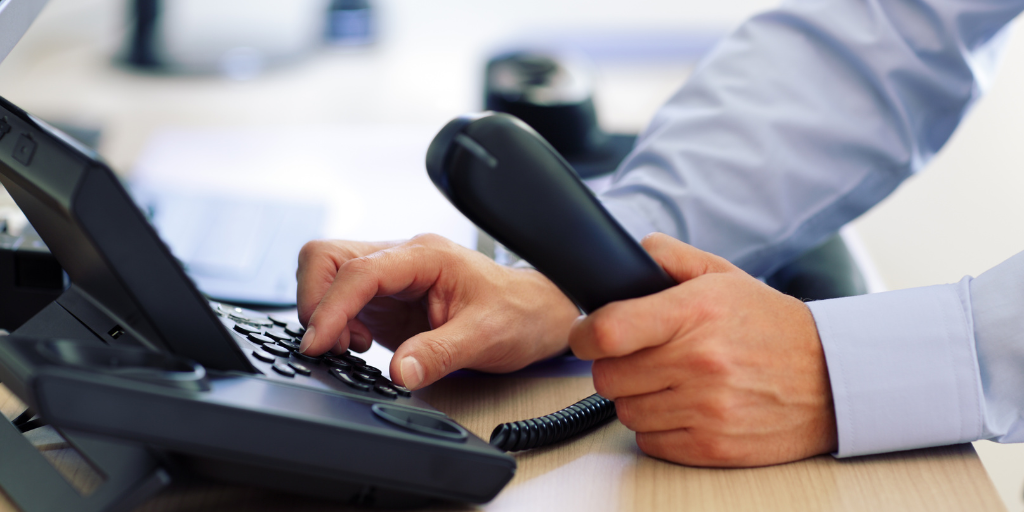From Personal to Professional: How to Set Up a Telephone Where You Can Be Reached for Your Business